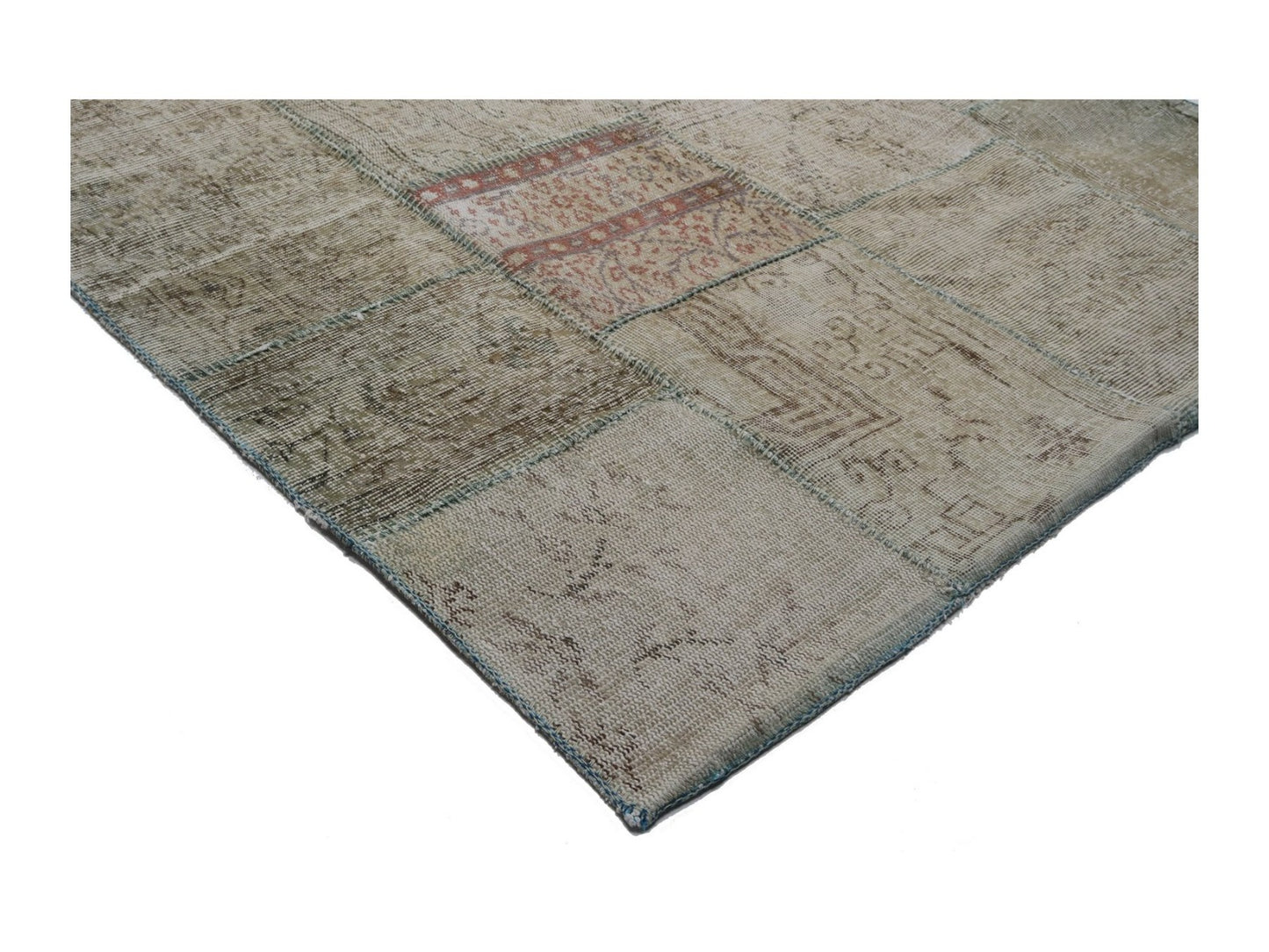 שטיח ע.יד פאטצ'וורק בצבע אפור