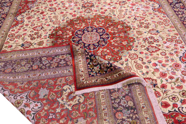 קום משי  12 מ